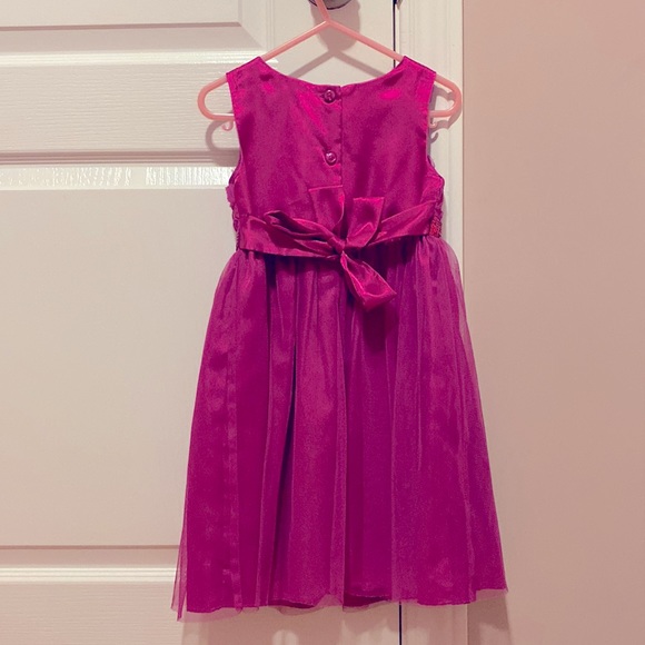 Girls’ Fancy Dress - Picture 2 of 4